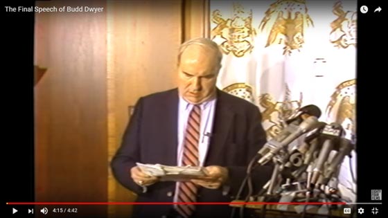  ما حقيقة فيديو انتحار وزير المالية الامريكي بحكومة ترامب؟ صورة رقم 8