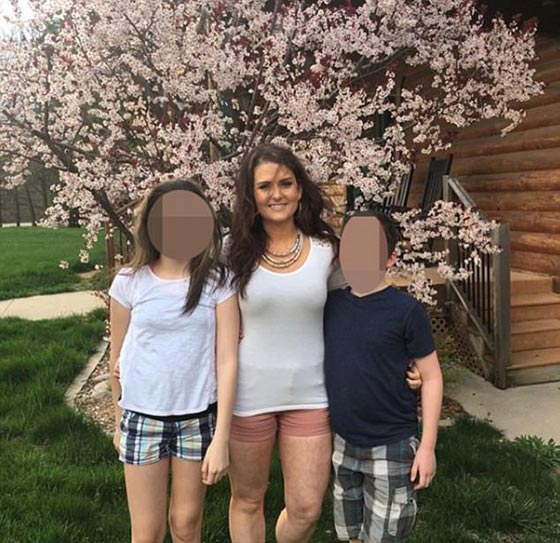 اسوأ أم.. تركت اطفالها الاربعة في المنزل وسافرت الى اوروبا 11 يوما صورة رقم 1