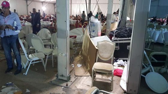 معركة وتراشق بالصحون والكراسي في افتتاح مؤتمر حزبي بالمغرب صورة رقم 3