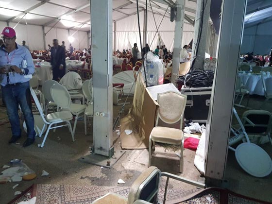 معركة وتراشق بالصحون والكراسي في افتتاح مؤتمر حزبي بالمغرب صورة رقم 4