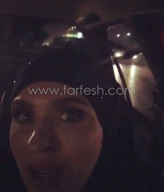 الراقصة دينا تطوف شوارع القاهرة بالحجاب صورة رقم 1