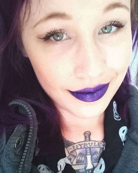 آخر صيحات الموضة.. عارضة أزياء كندية تتعرَّض لعمىً جزئيٍّ والسبب؟ صورة رقم 17