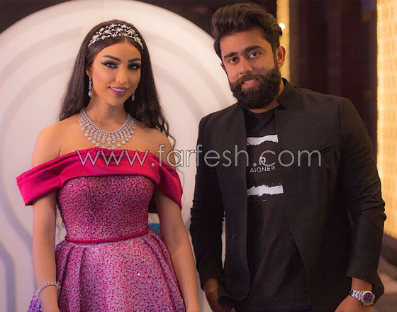 صور الفنانة دنيا بطمة بإطلالة تعرضها للسخرية صورة رقم 6