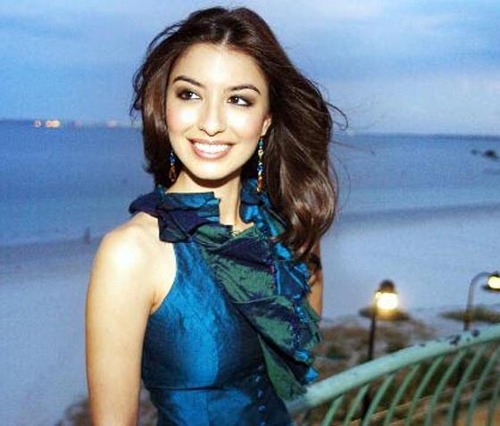 5 ملكات جمال عالميات أصولهن عربية! فُزن بالتاج بجدارة وأبهرن العالم.. صورة رقم 2