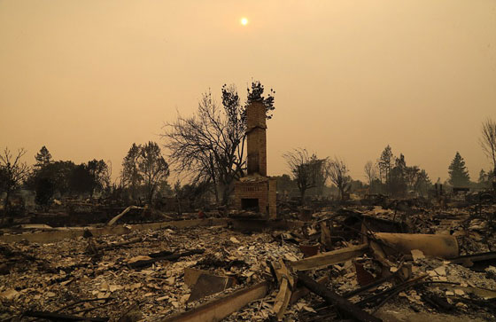 عشرات القتلى والجرحى في حرائق مدمرة تجتاح كاليفورنيا صورة رقم 9