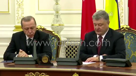 بالفيديو: أردوغان يغلبه النوم خلال مؤتمر صحفي صورة رقم 1