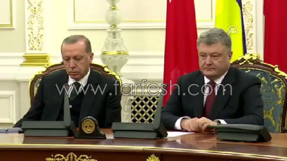 بالفيديو: أردوغان يغلبه النوم خلال مؤتمر صحفي صورة رقم 7