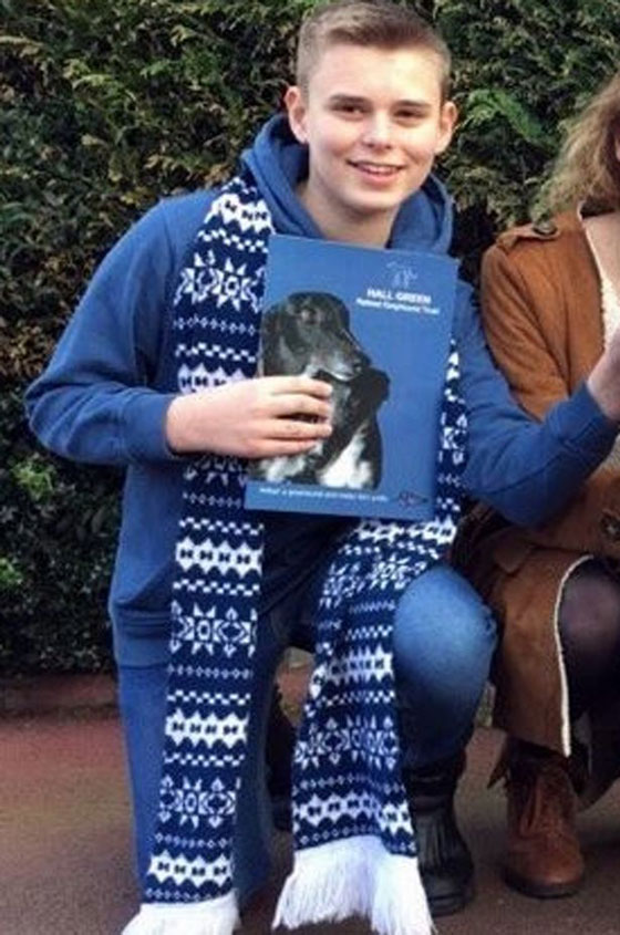 هكذا كافئ هذا الشاب السيدة التي أنقذته من التشرّد والضياع! صورة رقم 20