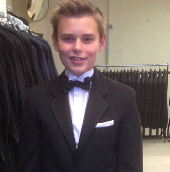 هكذا كافئ هذا الشاب السيدة التي أنقذته من التشرّد والضياع! صورة رقم 5