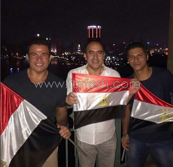 بعد شائعة ارتباطهما: دينا الشربيني تحتفل بعيد ميلاد عمرو دياب وترقص معه.. فيديو صورة رقم 1