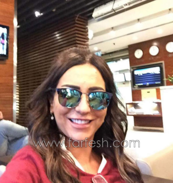 الفنانة السورية امل عرفة  تبعث برسالة شكر للاعب المنتخب المصري محمد صلاح صورة رقم 1