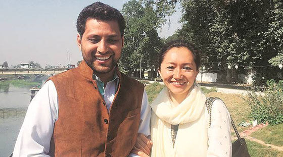 قصة رومانسية أشعلت الفوضى والاحتجاجات.. شابة بوذية أحبت شاباً مسلماً جعلا المستحيل ممكنا صورة رقم 2 قصة رومانسية أشعلت الفوضى والاحتجاجات.. شابة بوذية أحبت شاباً مسلماً جعلا المستحيل ممكنا صورة رقم 2