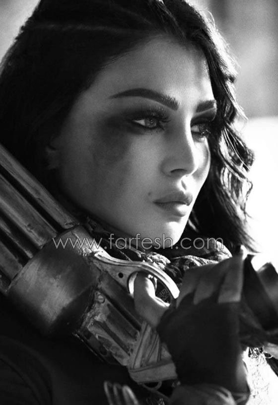 هيفاء وهبي المتحدثة الرسمية في اللعبة الإلكترونية الجديدة (صقور العرب) صورة رقم 2