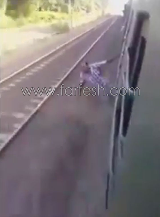 فيديو مروع.. خسر حياته في استعراض قاتل على متن قطار صورة رقم 1 فيديو مروع.. خسر حياته في استعراض قاتل على متن قطار صورة رقم 1