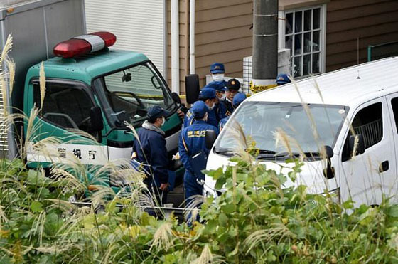 اليابان: العثور على 9 جثث داخل شقة اثنتان منها مقطوعتا الرأس صورة رقم 6 اليابان: العثور على 9 جثث داخل شقة اثنتان منها مقطوعتا الرأس صورة رقم 6