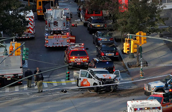 8 قتلى و12 جريحاً بدهس جنوب منهاتن في نيويورك صورة رقم 19 8 قتلى و12 جريحاً بدهس جنوب منهاتن في نيويورك صورة رقم 19