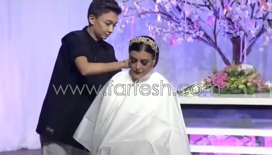 فيديو مذيعة سعودية تحلق شعرها على الهواء مباشرةً.. لهذا السبب! صورة رقم 1 فيديو مذيعة سعودية تحلق شعرها على الهواء مباشرةً.. لهذا السبب! صورة رقم 1