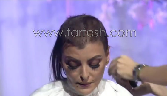 فيديو مذيعة سعودية تحلق شعرها على الهواء مباشرةً.. لهذا السبب! صورة رقم 7 فيديو مذيعة سعودية تحلق شعرها على الهواء مباشرةً.. لهذا السبب! صورة رقم 7