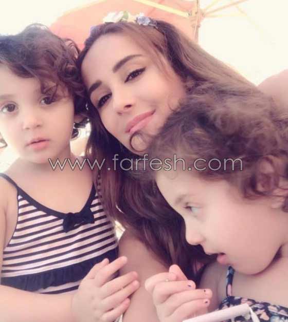 بالصور.. أجمل اللقطات المميزة لمشاهير عرب أنجبوا توائم صورة رقم 1