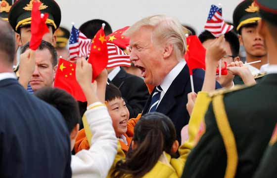 بالفيديو والصور.. شاهدوا الفرق بين استقبال أوباما وترامب في الصين صورة رقم 6 بالفيديو والصور.. شاهدوا الفرق بين استقبال أوباما وترامب في الصين صورة رقم 6