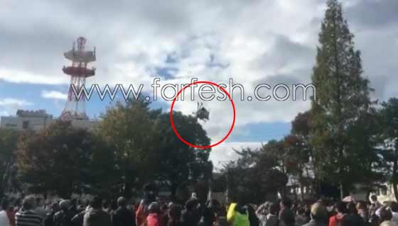 فيديو مروع.. سقوط طائرة بدون طيار فوق حشد ضخم صورة رقم 2 فيديو مروع.. سقوط طائرة بدون طيار فوق حشد ضخم صورة رقم 2