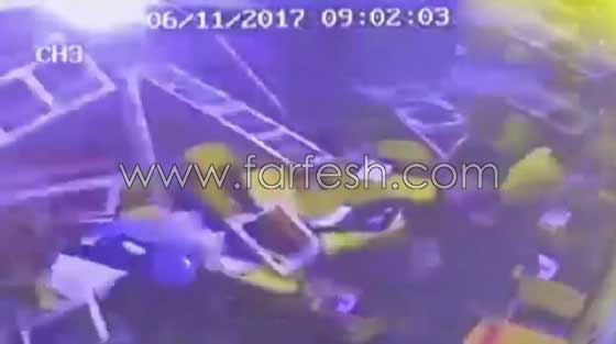 فيديو مروع.. شاحنة كبيرة تجتاح صفا مليء بالطلاب صورة رقم 3 فيديو مروع.. شاحنة كبيرة تجتاح صفا مليء بالطلاب صورة رقم 3