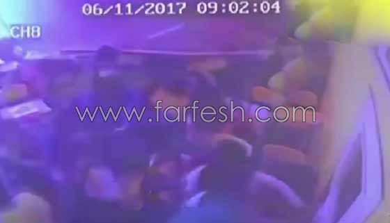 فيديو مروع.. شاحنة كبيرة تجتاح صفا مليء بالطلاب صورة رقم 4 فيديو مروع.. شاحنة كبيرة تجتاح صفا مليء بالطلاب صورة رقم 4