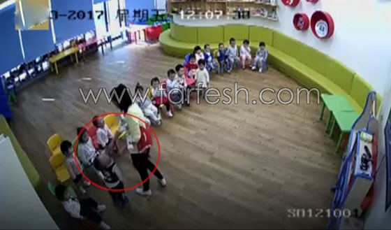 فيديو صادم.. يفضح ممارسات عنيفة في روضة أطفال صورة رقم 2 فيديو صادم.. يفضح ممارسات عنيفة في روضة أطفال صورة رقم 2