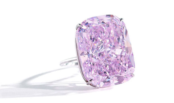 بالصور.. أكبر ماسة وردية بالعالم تُعرض في مزاد علني صورة رقم 9 بالصور.. أكبر ماسة وردية بالعالم تُعرض في مزاد علني صورة رقم 9