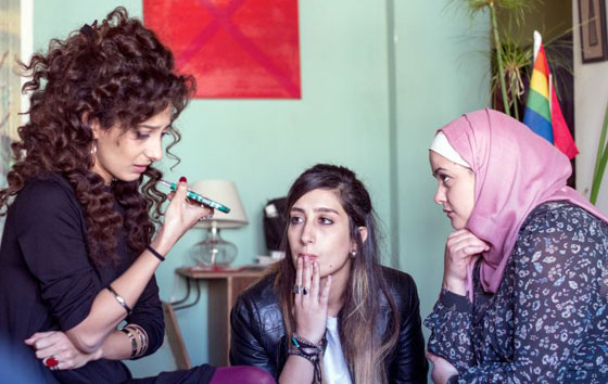بر بحر.. فيلم فلسطيني واجهت مخرجته تهديدات قتل وحملات مقاطعة لهذه الاسباب..!!! صورة رقم 6