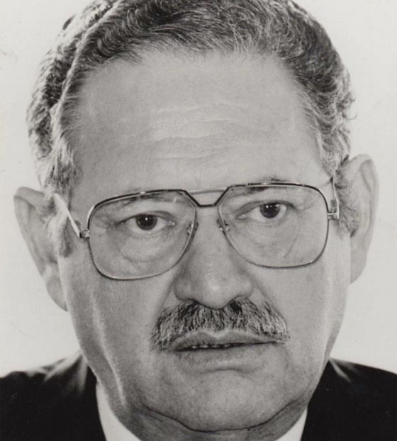 رؤساء وقادة هربوا من مصيرهم واختاروا الانتحار لإنهاء حياتهم صورة رقم 1 رؤساء وقادة هربوا من مصيرهم واختاروا الانتحار لإنهاء حياتهم صورة رقم 1