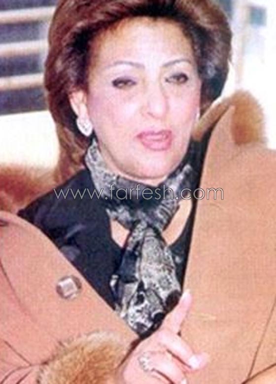 صور والدة هيفاء وهبي بالحجاب وبدونه: من أجمل؟ هي ام ابنتيها؟ صورة رقم 8