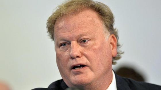 نائب أميركي ينتحر فوق جسر والسبب..!! صورة رقم 5