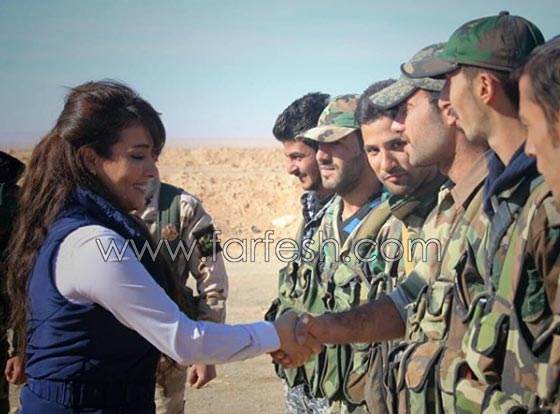 فيديو الفنانة كندا حنا تزور الجنود السوريين ويغنون لها (يا آل عيسى) صورة رقم 2