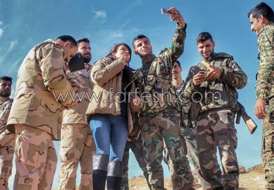فيديو الفنانة كندا حنا تزور الجنود السوريين ويغنون لها (يا آل عيسى) صورة رقم 3