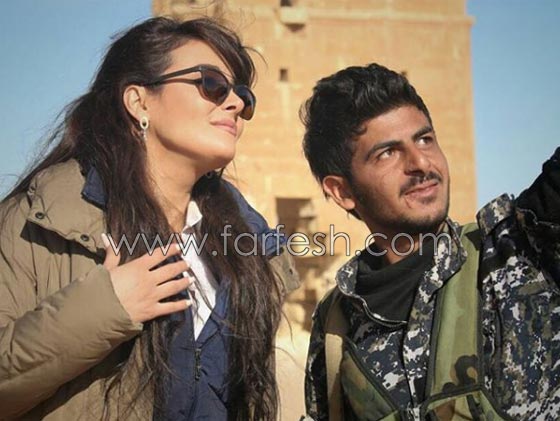 فيديو الفنانة كندا حنا تزور الجنود السوريين ويغنون لها (يا آل عيسى) صورة رقم 4