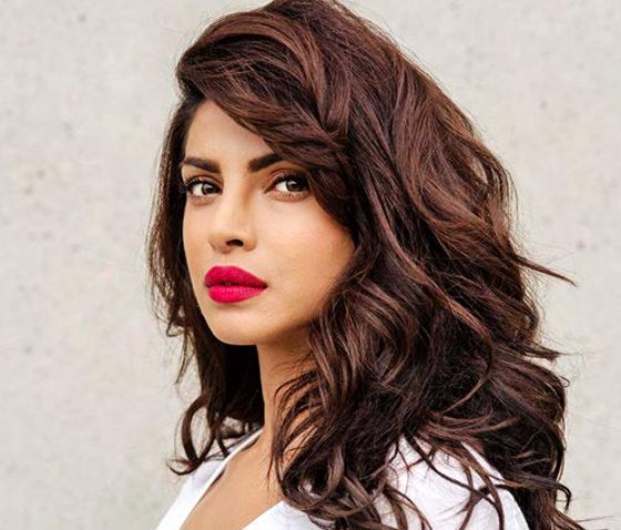 بالصور: من هنّ اجمل 10 نساء في العالم؟ (بينهن سياسية عمرها 70 عاما)!  صورة رقم 2