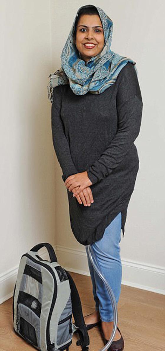 مسلمة بريطانية بدون قلب في جسدها وتحمل قلبها الصناعي في حقيبة! صورة رقم 7