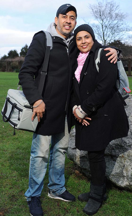 مسلمة بريطانية بدون قلب في جسدها وتحمل قلبها الصناعي في حقيبة! صورة رقم 1