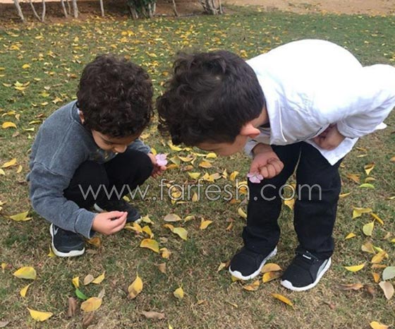 مفاجأة من احمد حلمي ومنى زكي: ينشران اول صوة لابنيهما صورة رقم 1
