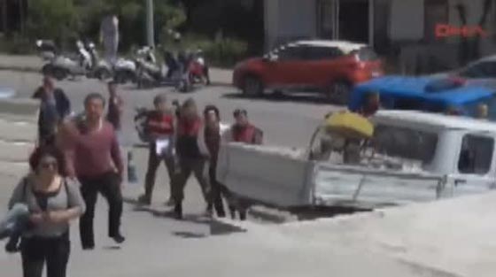 ممثل تركي مشهور ينهي حياته الفنية بتجارة المجدرات  التي قادته للسجن! صورة رقم 3