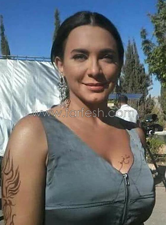صور فنانين سوريين نقشوا التاتو على أجسادهم.. أي وشم أجرأ؟ صورة رقم 7