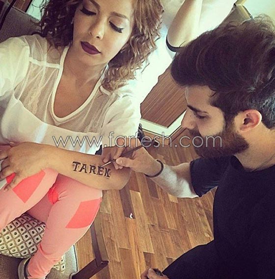 صور فنانين سوريين نقشوا التاتو على أجسادهم.. أي وشم أجرأ؟ صورة رقم 8