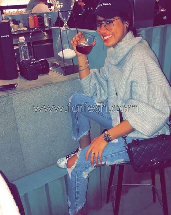  فيديو تامر حسني يشعر بالحرج من ممثلة كويتية تتغزل به وتعترف بحبها له! صورة رقم 6