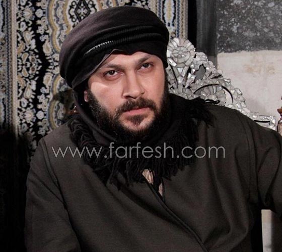 هل سيعود وائل شرف الى باب الحارة؟ ولمن أهدى خيزرانة العكيد معتز؟ صورة رقم 6