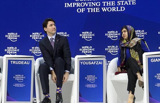 ما سبب ارتداء رئيس وزراء كندا جوارب طفولية ملونة؟ صورة رقم 3 ما سبب ارتداء رئيس وزراء كندا جوارب طفولية ملونة؟ صورة رقم 3