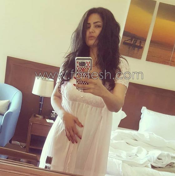 سما المصري تفضح غمازة تامر حسني: كيف عملتها؟! صورة رقم 4
