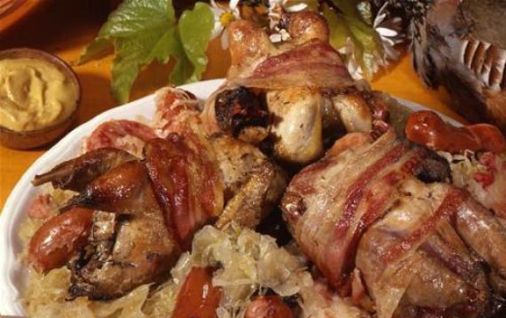 بالصور.. اليكم أبرز الأطباق على موائد أفراح العائلة المالكة البريطانية صورة رقم 6 بالصور.. اليكم أبرز الأطباق على موائد أفراح العائلة المالكة البريطانية صورة رقم 6