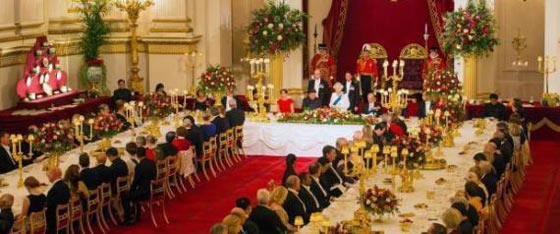 بالصور.. اليكم أبرز الأطباق على موائد أفراح العائلة المالكة البريطانية صورة رقم 1 بالصور.. اليكم أبرز الأطباق على موائد أفراح العائلة المالكة البريطانية صورة رقم 1