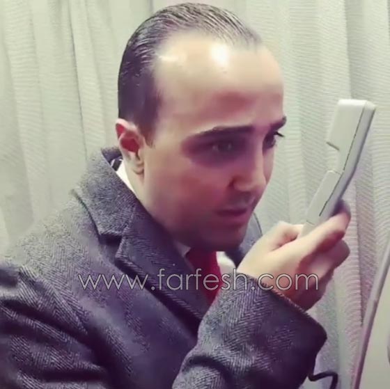 بالفيديو اعلامي لبناني يفاجىء حبيبته ويطلب يدها في الطائرة عبر مكبرات الصوت  صورة رقم 1